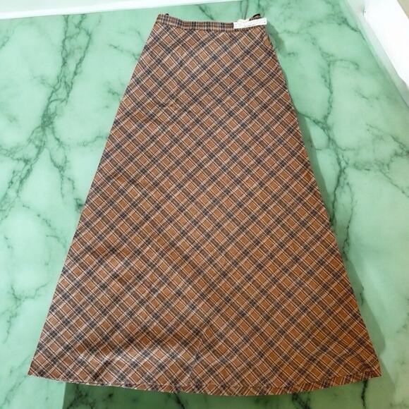 ACT III Dresses & Skirts - Vintage Wool Skirt ACT lll Women’s Sz 10 Wools Blend Brown Plaid Academia Geek